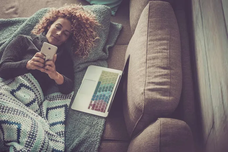 mobiele telefoon van de zaak privégebruik