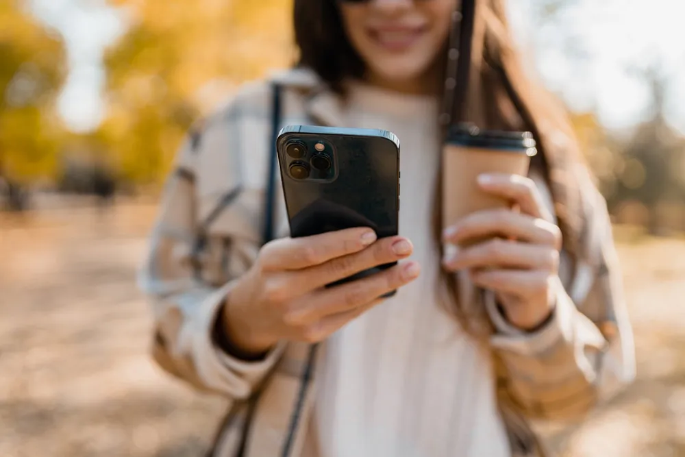 Renting smartphones: An option for companies